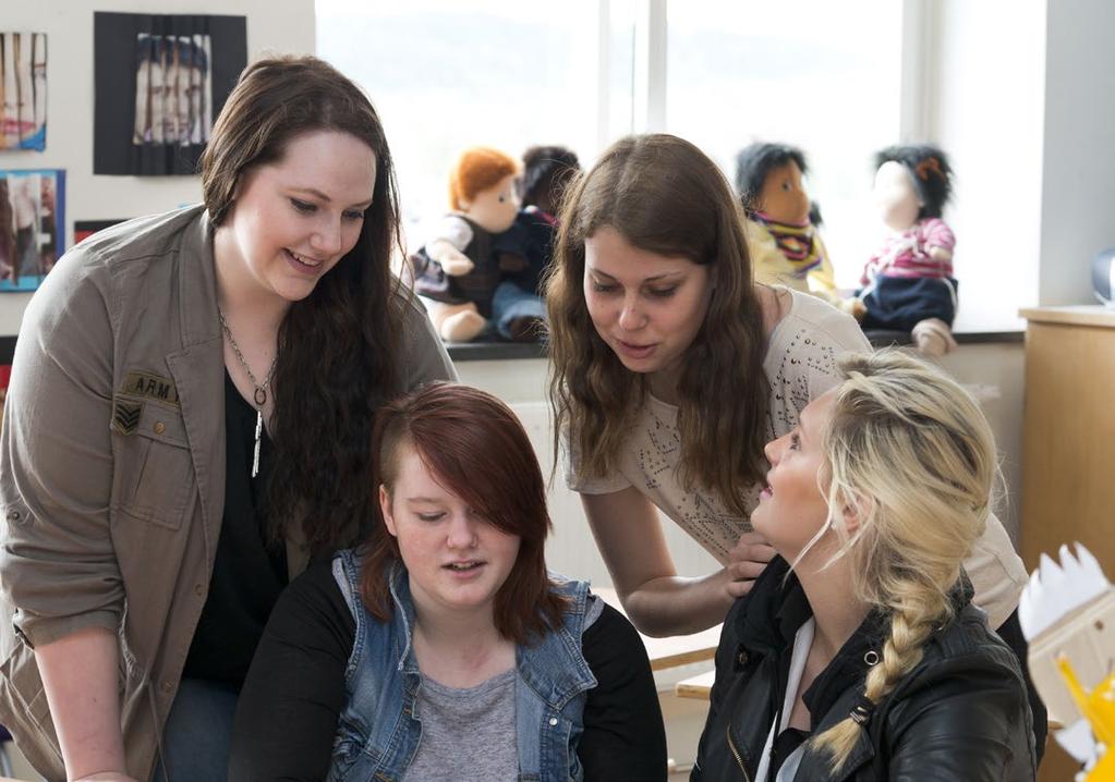 BARN- OCH FRITIDSPROGRAMMET pedagogiskt arbete BARNSKÖTARE OCH ELEVASSISTENT Detta är inriktningen för dig som vill arbeta med barn.