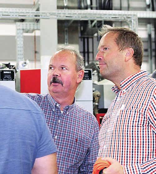 Varje vecka lämnar över 100 långtradare fabriken i Kättilstorp lastade med färdiga möbler.