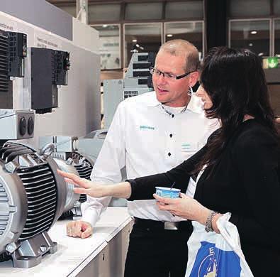 Daniel Bodewall visade bredden inom HMI-paneler med Comfort Panels 4 22 widescreen och nya Basic Panels 2nd generation 4 12 widescreen med nya funktioner som historisk