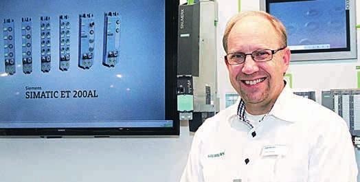 Med Simatic PCS 7 och simuleringsmjukvaran Simit kan du bygga upp en virtuell träningsmiljö där fältnivå och kontrollrum simuleras och är sammankopplade.