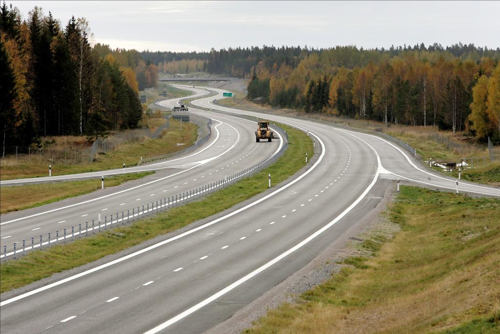 Tack för oss! Frågor? Sara Lundgren Samordnande bygglovhandläggare /Samhällsplanerare Region Syd 010-124 27 43 Sara.lundgren@trafikverket.