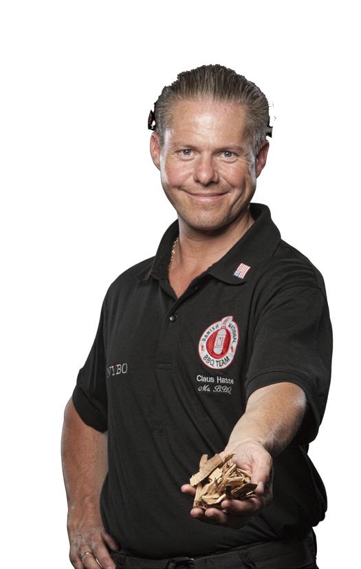 Det enda du behöver göra är att följa guiden på nästa sida, pröva dig fram med olika typer av råvaror och rökträ och att vara öppen för att vidga dina smakvyer. Mycket nöje!