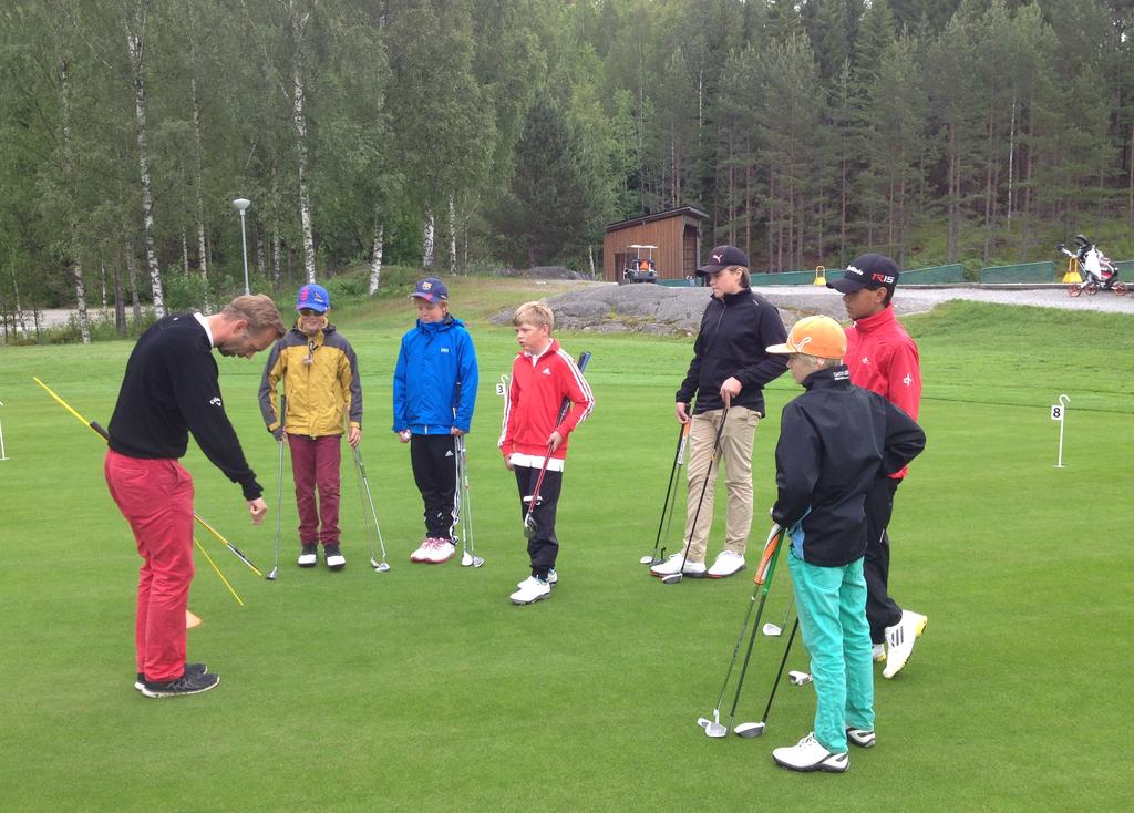 GolIille Värmland Vårläger Tourskola ; Miniläger inför Skandia Tour First