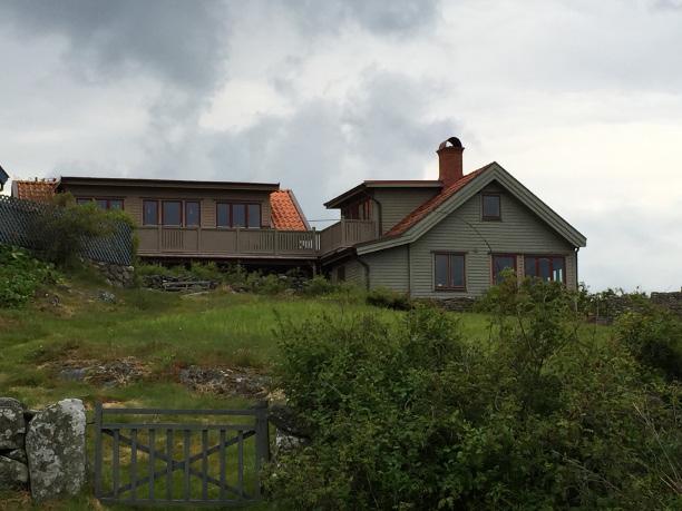 Bevarad natur och ett öppet åkerlandskap är dominerande inslag inom planområdet.