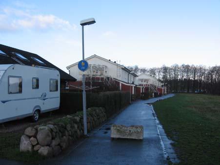 Bebyggelse sett från Parkvägen mot norr Bebyggelse vid södra Parkvägen Vägar Planområdet gränsar till Parkvägen i väster och till Olof Olssons väg i söder.