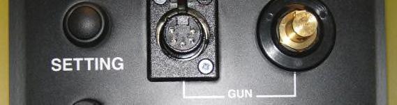 Batteriindikator: Gör följande när aggregatet är avstängt: Tryck och håll SETTING