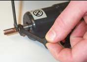 PISTOLUNDERHÅLL Periodiskt underhåll av S15 automatisk pistol. IN-038 B.1. Kontrollera att alla kablar är hela och att pluggar sitter fast ordentligt i pistolen och i uttagen på aggregatet. B.2.