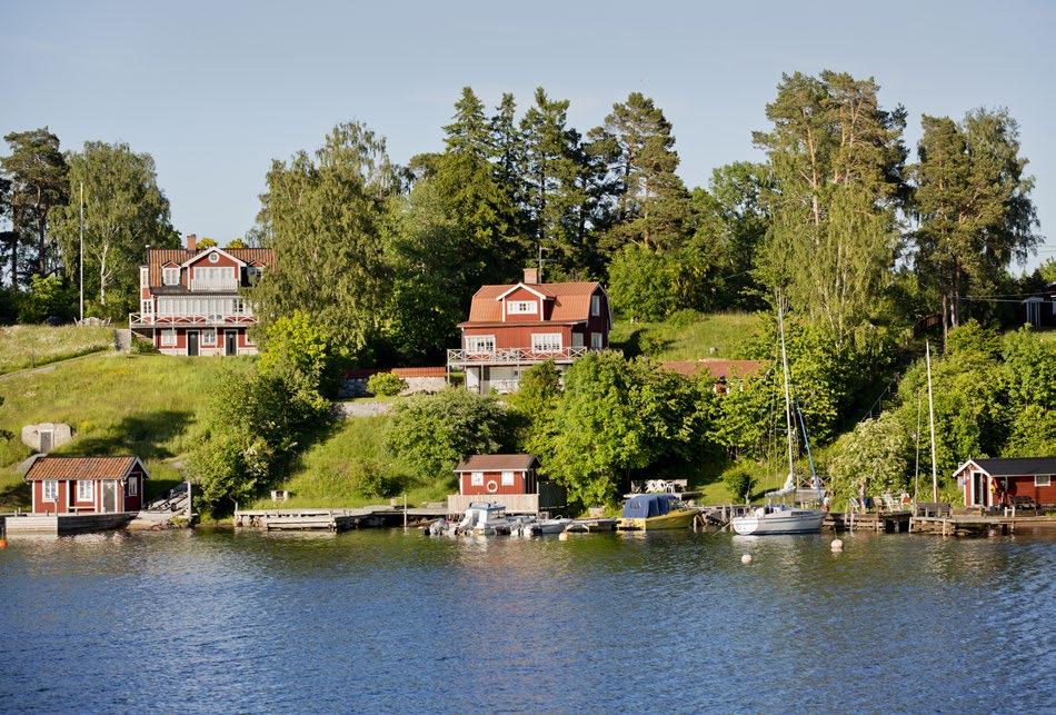 med genuina bybildningar och orter.