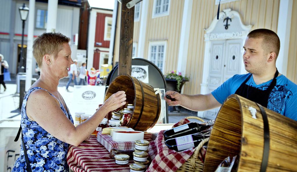 8. Näringsliv Inledning Delaktighet på arbetsmarknaden är grunden för tillväxt och välstånd. Ett gott företagsklimat ger fler och växande företag och fler arbetstillfällen.