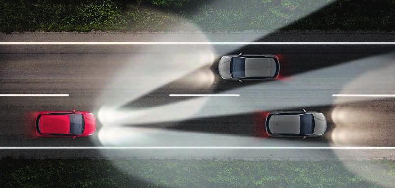 2. Opel använder smart teknik där den gör nytta: Bilens IntelliLux LED Matrix-strålkastare består av 16 separata LED-element De reagerar på andra fordon genom att enskilda LED-lampor släcks Helljuset
