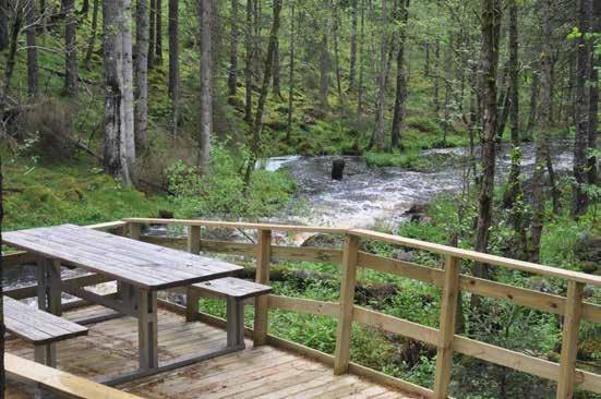 Tillgänglighetsanpassad rastplats vid Kransmossen som uppfördes i samband med O-ringen 21.