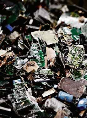 Elektronik utgör därmed en viktig del av Boliden Rönnskärs totala metallflöde. Här finns sedan 2012 ett e-kaldoverk, där man smälter ner krossad elektronik för att återvinna metallinnehållet.