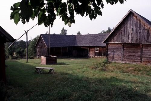 Här handlar det således om att bevara och vårda särskilda områden och landskap för att de har ett särskilt kulturhistoriskt värde.