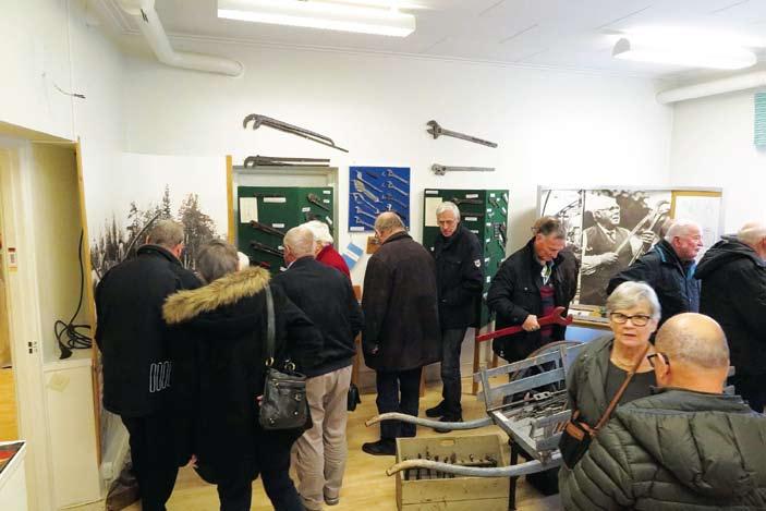 Eftermiddagen fortsatte med besök på JP Johansson museum som är beläget på gamla Bachoområdet i Fanna. Vi möttes av vår guide Stig Lundh som inledde med en genomgång omfattande verksamhetens historia.
