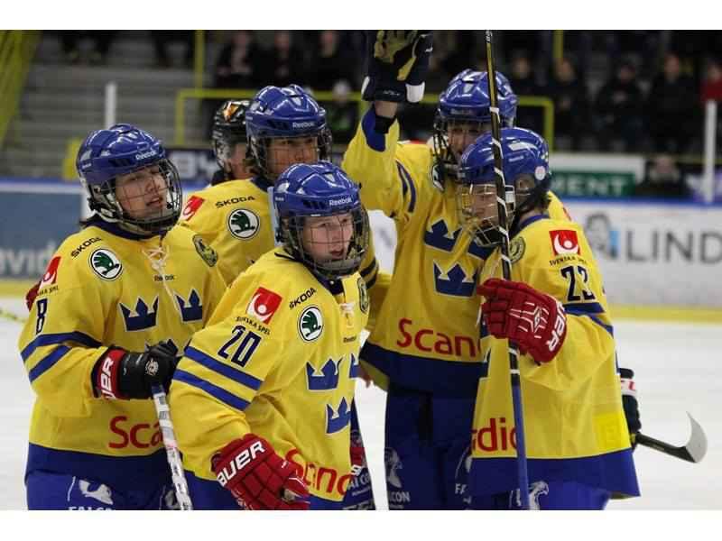 Närkamper U16 landslaget 1. Blad mot puck 2. Boxa ut 3. Boxa ut 4.