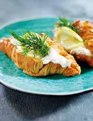 Eftersom hon saknade sina croissanter sände hon efter en österrikisk bagare som lärde de franska bagarna att baka dessa för det franska hovet.