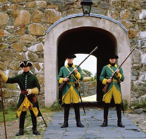 I utflykten ingår även en historisk guidning. Avgång från Lilla Bommen dagligen 11 jun 12 aug (ej 22 24 jun). Tel: 031-60 96 70, alvsborgsfastning.