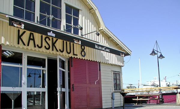 Öppet: mån,ons fre kl 10.00 15.00, tis kl 10.00 19.00, samt sista lördagen i varje månad kl 10.00 14.00. Stängt 11 jul 31 jul. Adress: Kvibergs Kaserner, Övre kaserngården. Tel: 031-726 61 80.