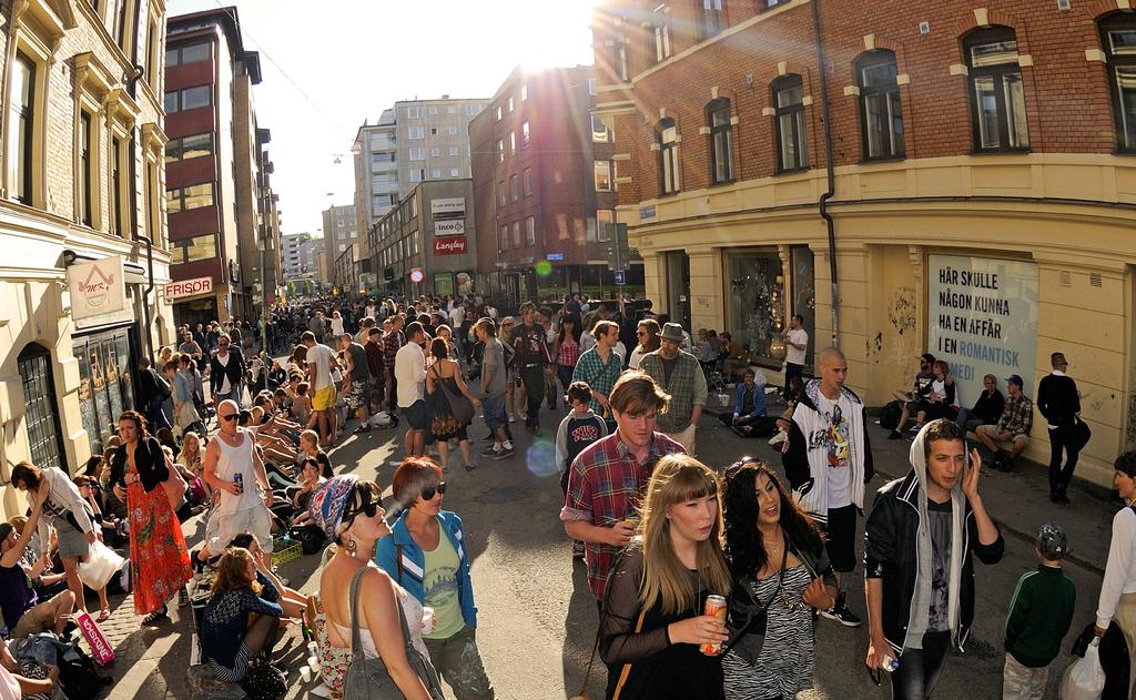 Relax in a different style of block party in the old working quarters. Gothenburg has it all. All year round. Welcome back!