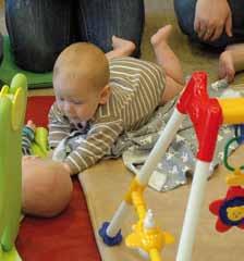 barn & familj barn och föräldrar tillsammans Adelsö-Munsö Föräldra/barnträff för föräldrar och barn 0-5 år. Var: När: Munsö församlingsgård Måndag, onsdag, fredag kl 8.30-12.30 Måndagar kl 10.