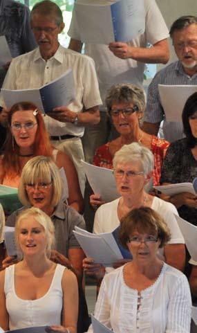 körverksamhet VUXENKörer Kyrkokören Ad Mundi Vi sjunger i församlingens gudstjänster, gör konserter och inte minst har väldigt roligt. Är du intresserad och vill pröva på att sjunga?