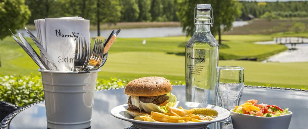 Vi kommer göra ett klassiskt julbord där ni blir inbjudna till köket för att hämta våra hemlagade läckerheter.