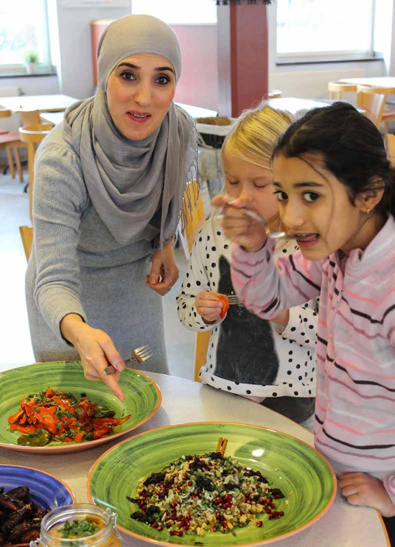 NYHET! Kombinera skandinaviska råvaror med mat från andra kulturer.