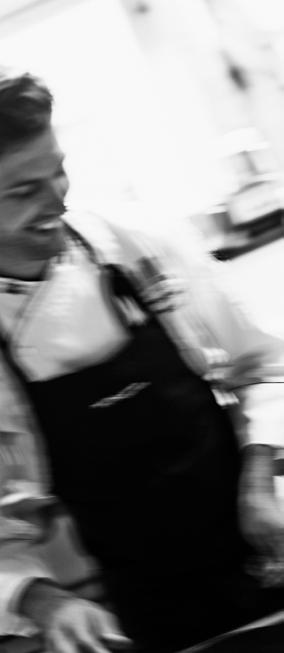 Kursen vänder sig till dig som har ekonomiskt ansvar inom hotell och restaurang och vill utveckla din förmåga att styra och följa upp verksamheten ur olika ekonomiska perspektiv.