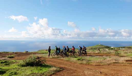 34 MOTORFÖRAREN REPORTAGE nummer 6 2017 Foto: Cenneth Sparby UTFLYKT. Ge dig gärna ut med bil och njut av naturen. MAFFIGT. Solnedgång i Funchal. CYKELTURISM.