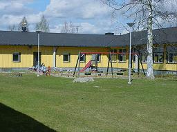 0584-47 32 56, 4-5 år Förskolan Junibacken Förskola 1-5 år, fritidshem Tfn 0584-47 33 64 Edevägen 6, 695 60 Hasselfors