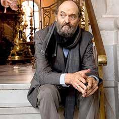 4 Artikel Maj/juni 24/25 Maj/juni 24/25 Artikel 5 ARVO PÄRT Efter att ha komponerat i såväl neoklassicistisk som avantgardistisk stil tystnade den estniske tonsättaren för att efter nästan åtta år