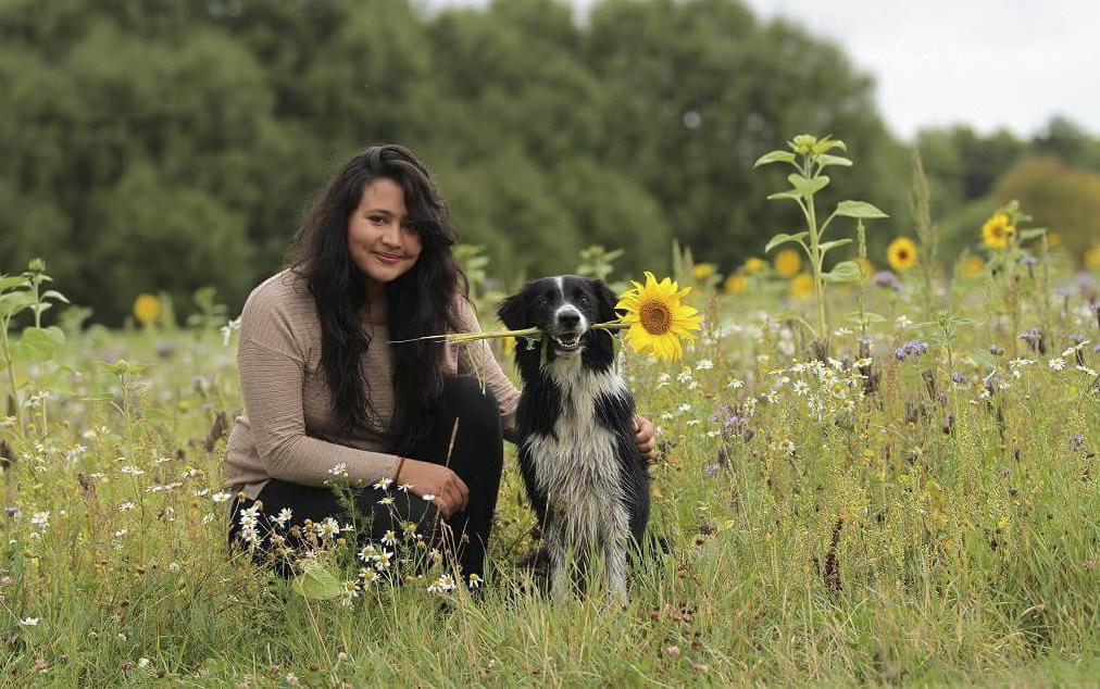 Felicia Lundh, ordförande Stockholms UNGDOMSAVDELNINGS styrelse Felicia Lundh heter jag och är 26 år. Jag är en glad och utåtriktad person som älskar att klickerträna djur.