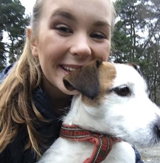 I Svenska Blå Stjärnan har jag varit medlem i ett år och har sedan dess gått ungdomsledarutbildningen i Falkenberg, vilket jag verkligen rekommenderar er också att göra.