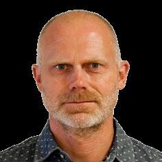 Att sjöfarten nu ska åderlåtas på miljontals kronor i avgiftshöjningar är som att medicinera ett symptom på en sjukdom i stället
