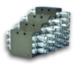 PROGRESSIV FÖRDELARE SMPM 25-4103 SMPM kompakt monofördelare i Zinkpläterat stål.