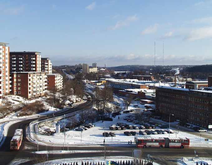 25 För att Nacka ska fortsätta vara en attraktiv och expansiv kommun är det nödvändigt att välja långsiktigt hållbara lösningar för transporterna.