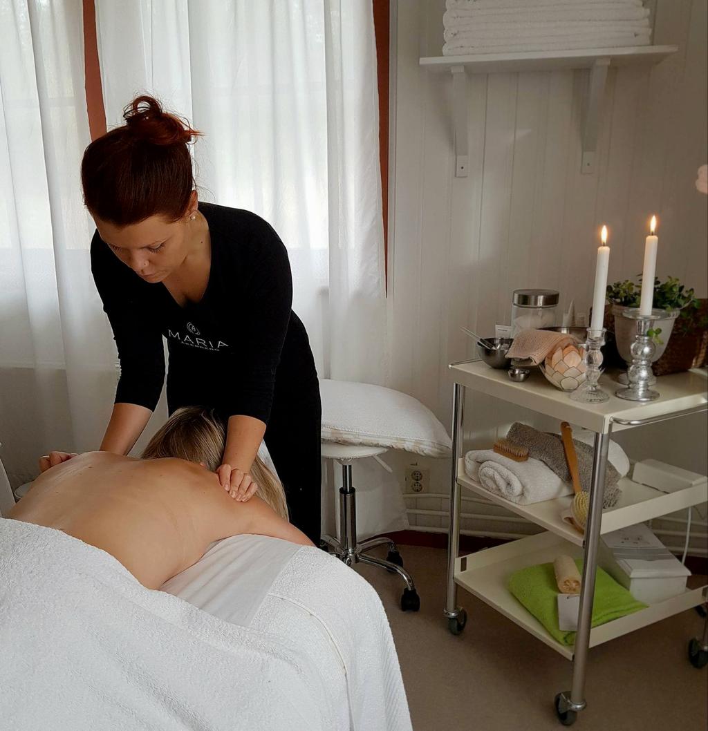 Behandlingar kropp Klassisk massage En djupgående terapeutisk massagebehandling med inslag av triggerpunktsbehandling och koppning om så önskas. Kan även fås som mjukare avslappningsmassage.