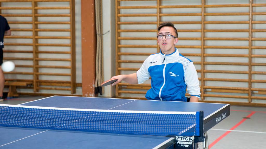 Du som börjar hos oss på Bergagymnasiet kan välja att kombinera dina gymnasiestudier med en nationell idrottsutbildning i handboll eller bordtennis.