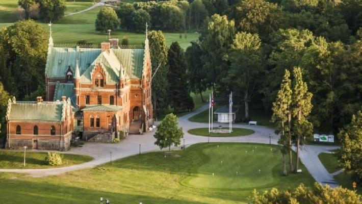 Besök vackra Torreby Slott Lysekil (27 km) Besök den gamla badorten Lysekil. Här hittar man en trevlig kombination av natur, lugn, shopping, nattliv och fantastiska restauranger.