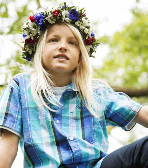 Du hittar hela gudstjänstprogrammet i appen Kyrkguiden som du enkelt laddar ner i din smartphone Ur kalendern På gång i sommar forts. Sommarmusik Dädesjö gamla kyrka Konsert: Måndag 7/8 kl 18.