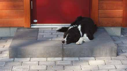 BENDER BLOCK OCH BENDER TRAPPBLOCK Tar dig ett steg högre Bender Block en produkt med många användningsområden. Entrétrappa, terrängtrappa, kantstöd, planteringslåda eller mur.