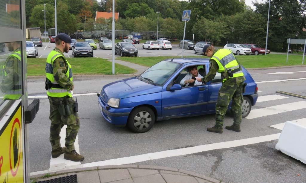 Avvikelser på fordonet Skyddsvakten ska hela tiden analysera det som observeras utanpå och inuti fordonet.