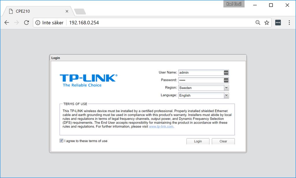 Vi öppnar därefter vår webbläsare och skriver in IP-adressen på accesspunkten (192.168.0.254). Det för inställda användarnamnet och lösenordet är admin, men det ombeds vi byta ut direkt. Obs!