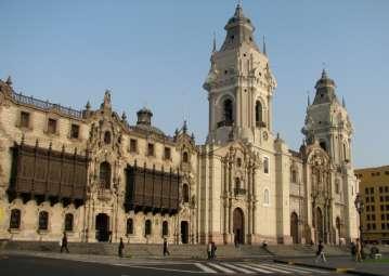 Peru Efter varje dag framgår vilka måltider samt vilket hotell som är inkluderade i resans pris.