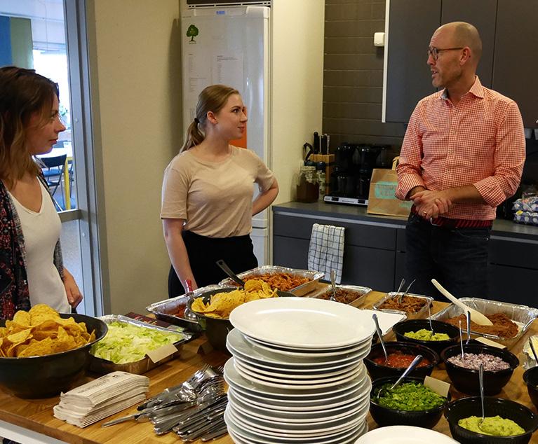 Taco Bar Taco Bar är Maskrosbarns stödpartner sedan 2013 och stöttar bland annat med restaurangbesök, presentkort och catering.