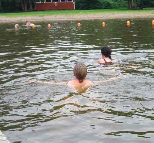 Foto: Enköpings kommun Ett naturskönt bad med klippor, sandstrand och bryggor. Koffsan EE3 et natursköna badet Koffsan har fina klippor, sandstrand och bryggor.