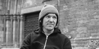 What I used to be will pass away and then you ll se. That all I want now is happiness for you and me. Happiness - Elliot Smith Robusthet och Riskaversion. Umgås med vänner. Bo kvar i sin omgivning.