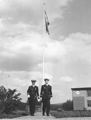 Roslagens flygflottilj, F 2 Hägernäs avtackar Herman Sundin.