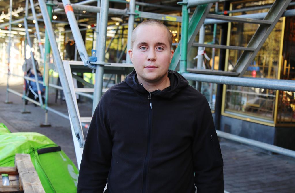 Men det är oftast inget man pratar högt om, säger Leo Odby, 29 år, projektchef på Familjebostäder i Göteborg.