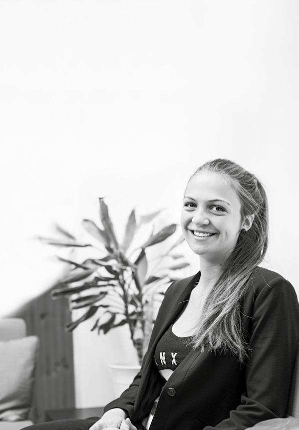 PLUSGYMNASIET KALMAR NORRA LÅNGGATAN 23 392 32 KALMAR 072-560 89 43 WWW.PLUSGYMNASIET.SE BESÖK OSS PÅ ÖPPET HUS 24 OKT 17.